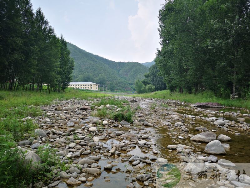 密云太师屯农家院年租12000元，出门见山出院见水