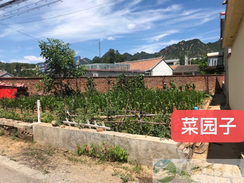 北京市密云区大城子三室两厅带菜园子农村院子出租，出门健身公园