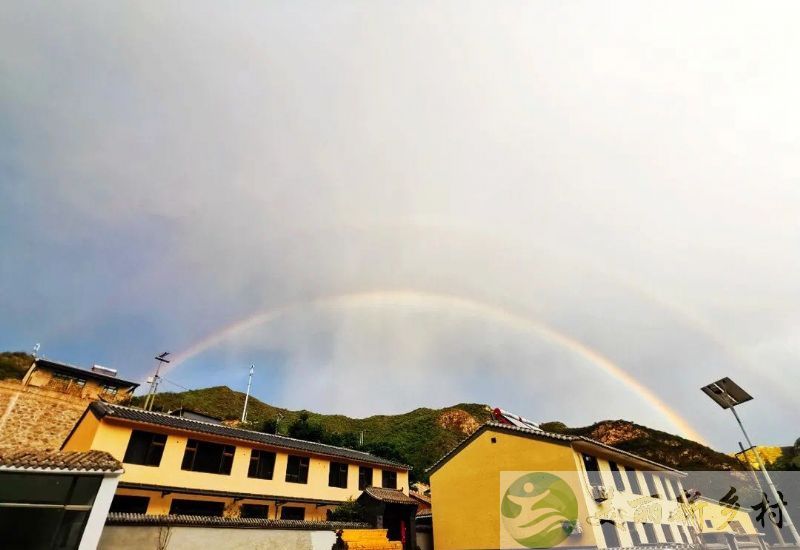 北京门头区岭角村独立二层农村房子出租