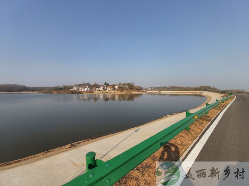 全球唯一化石级湖泊-湖北鄂州市梁子湖畔自建村庄私宅出租