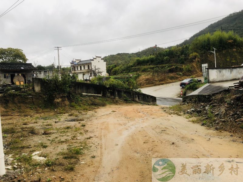 安徽省黄山市黄山区太平湖旅游线路边自建房屋（房源只挂在了这，其它地方看到都不是本人自己挂的）