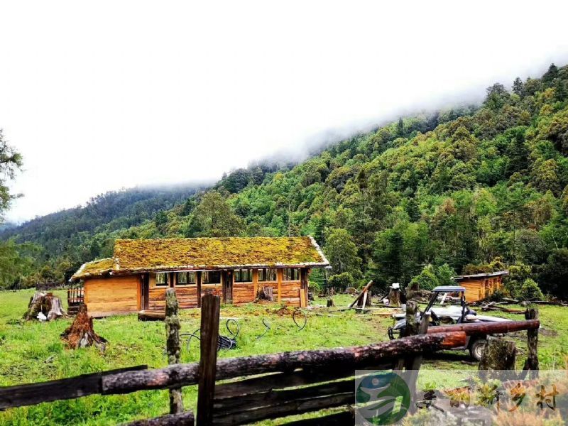 云南丽江阿纳果村农村宅基地和房子出租