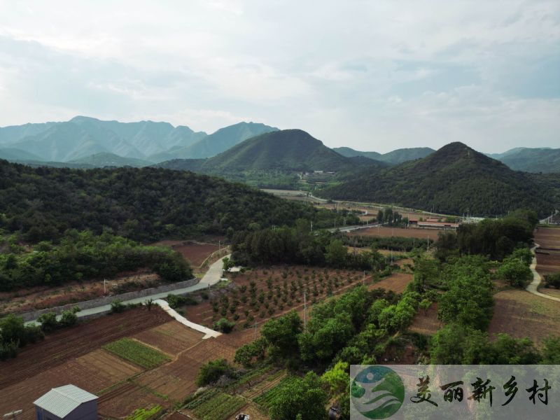 顺义舞彩浅山景区腹地现代中式院子出租-前后双庭院，精装三居