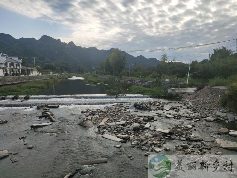 北京怀柔院子出租-慧卿靠山临水村子把边无邻居大院出租