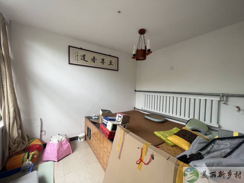 杨镇中式院子里外院有花园菜地