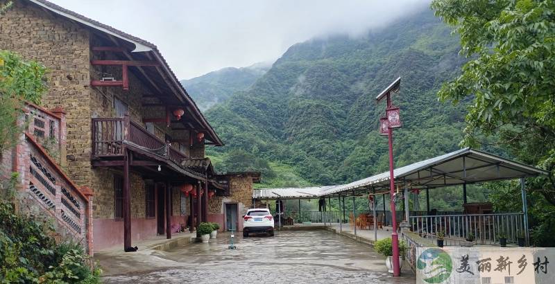 大洞河乡百胜村春天坪组石墙民居出租