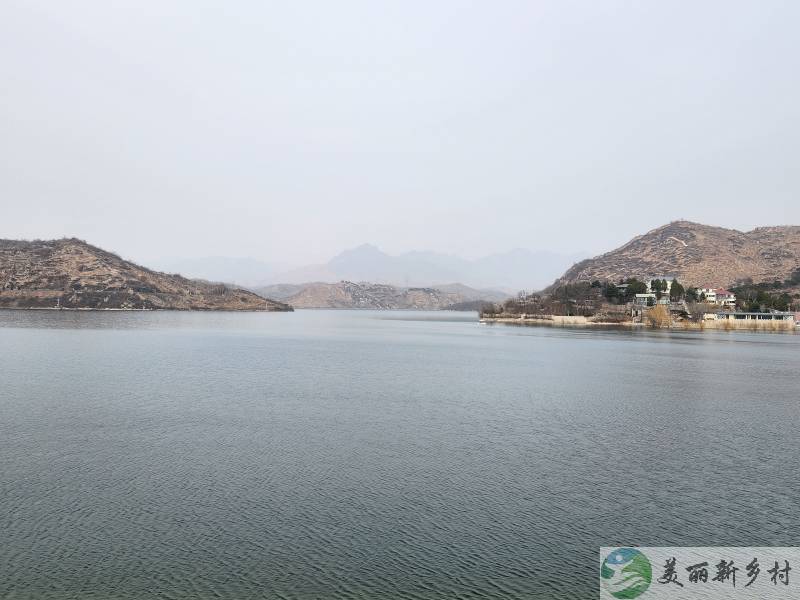 北京密云水库一线观湖山水小院