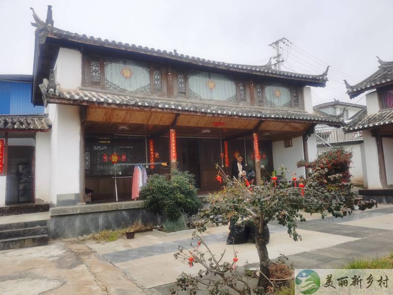云南省丽江市古城区束河街道办事处黄山社区居委会茨满五组40号