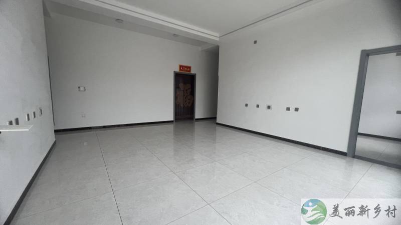 顺义大孙各庄镇新房别墅-六室两厅前后大院