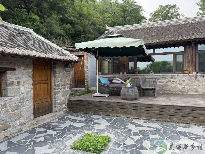 北京密云大城子镇清华建筑系博士精改半山精品山景院子出租