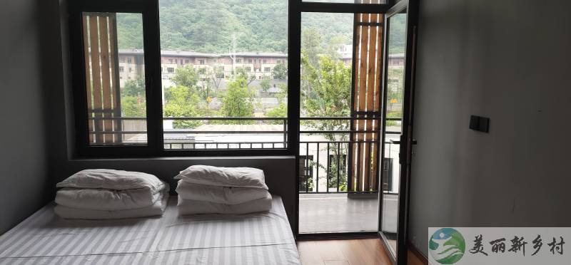 怀柔区应娟靠山临水拎包入住整院出租