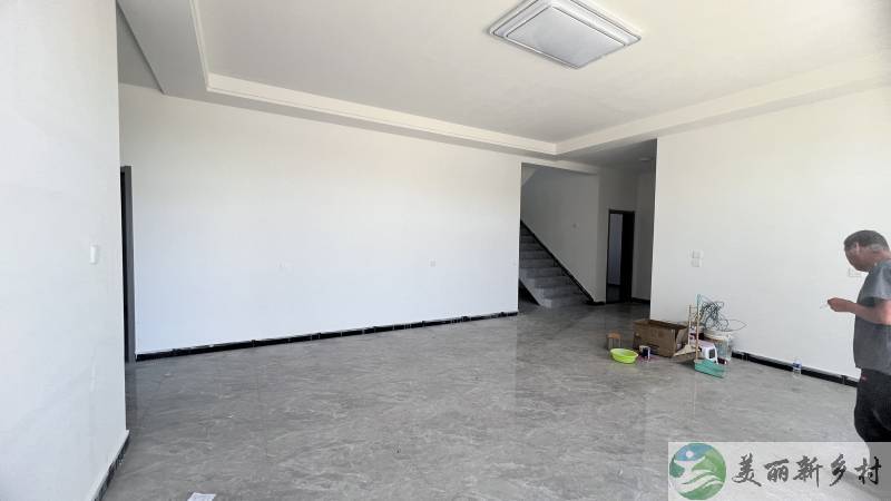 顺义北务镇新建别墅-七室三厅带露台三面无邻居