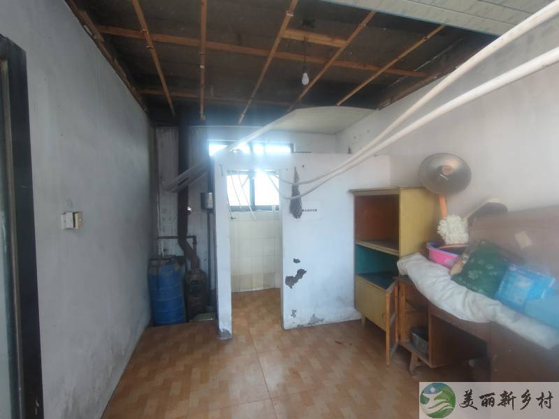 密云太师屯8分地大院出租~清水河畔56号院密云水库1公里清水河200米