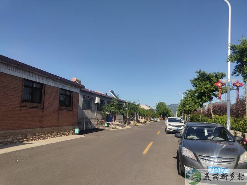 密云太师屯8分地大院出租~清水河畔56号院密云水库1公里清水河200米