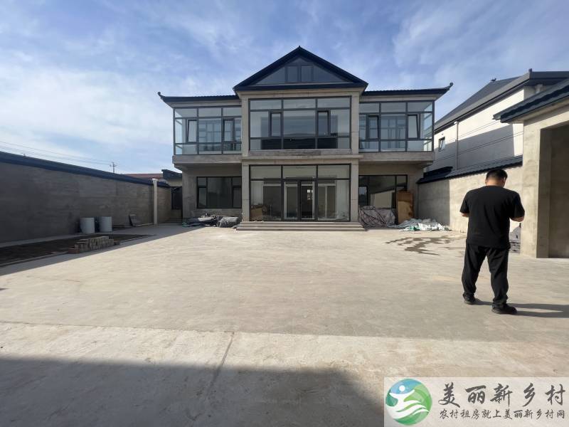 李桥，电梯入户的二层别墅