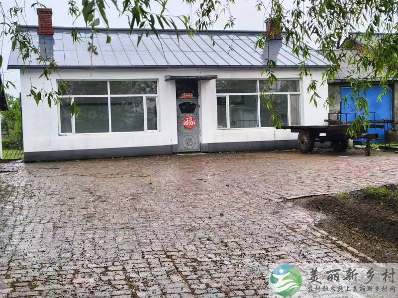 铁力市王杨乡建设村93平房屋出租