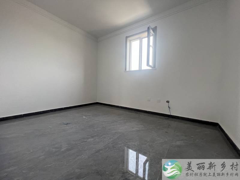 李桥，电梯入户的二层别墅
