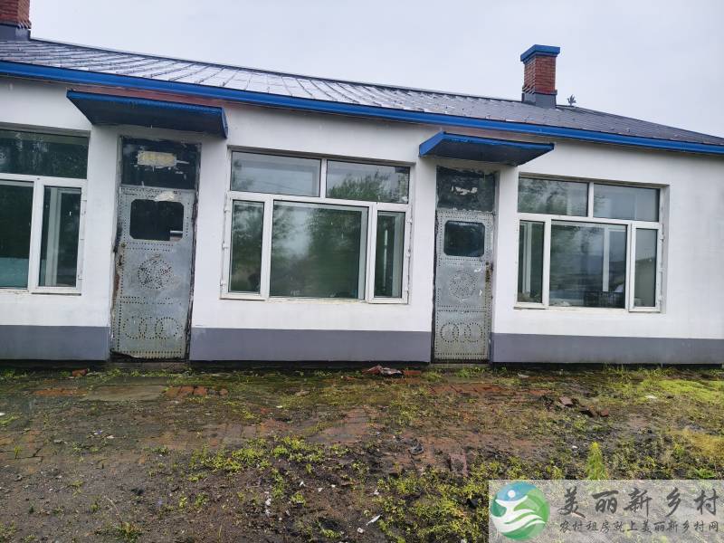 铁力市王杨乡建设村102平方米房屋出租