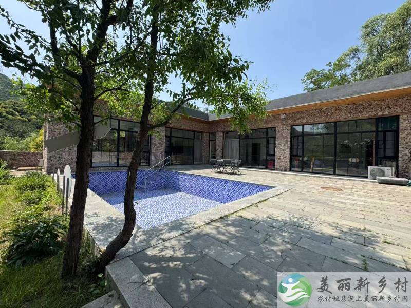 北京延庆八达岭长城脚下精装农村院子-500平米山中隐小院出租，拎包住，可年付
