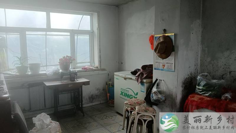 铁力市年丰乡爱民村180平方米两室一厅房屋出租