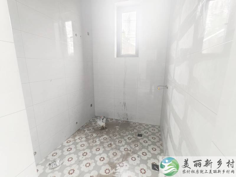 顺义赵全营，三室两卫，新房首租