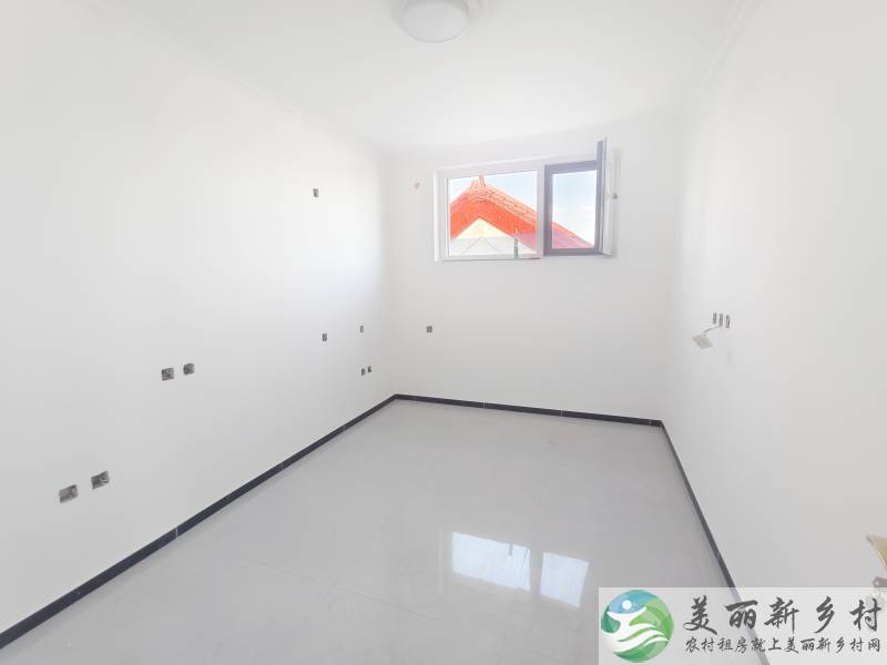顺义北石槽~5室2卫，路边好停车。