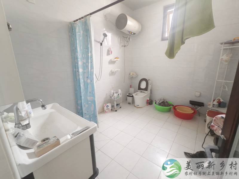 顺义北小营~4室一卫，大院子小车能进院。