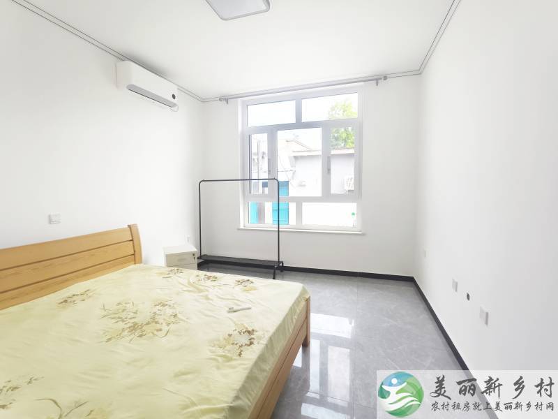 顺义北小营~4室两卫，邻村边。