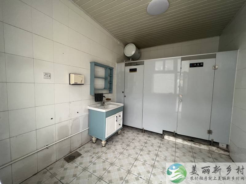 南彩临街院子，随便停车，民水民电