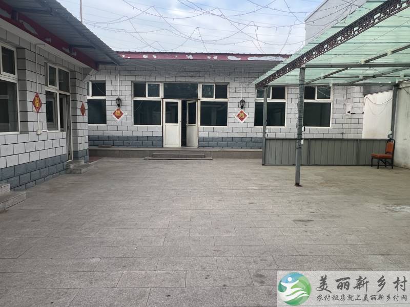 南彩临街院子，随便停车，民水民电