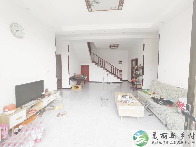 顺义北小营~4室一卫，大院子小车能进院。