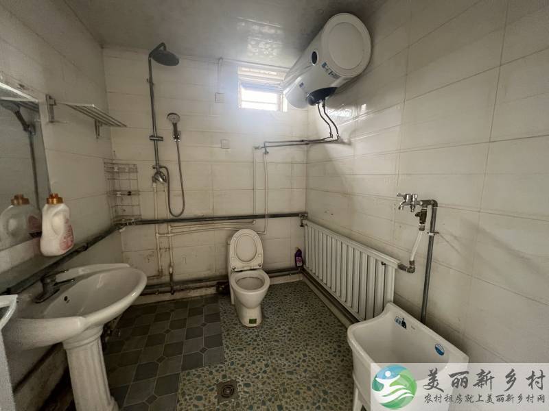 北务办公库房，车能进院