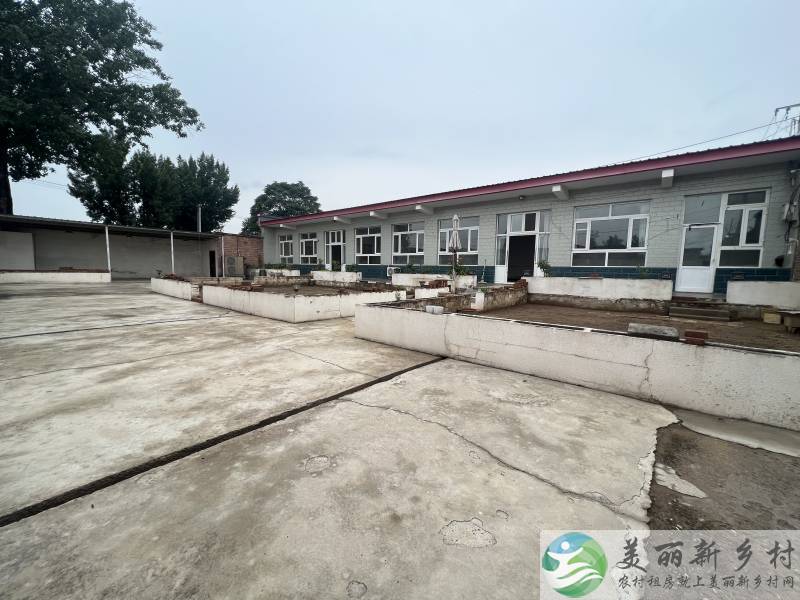 北务办公库房，车能进院