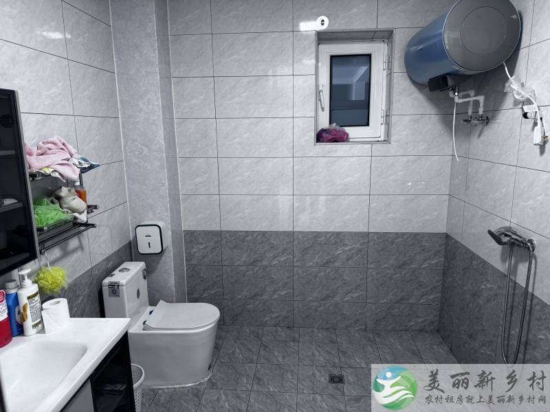 割肉捡漏——京平高速一亩半地上的全新二层楼首次出租