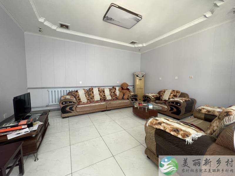 李桥小院，新装修的，三室一厅