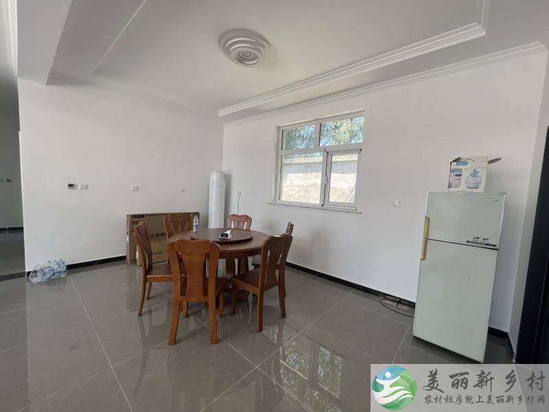新房首次出租，车能进院，家具家电齐全