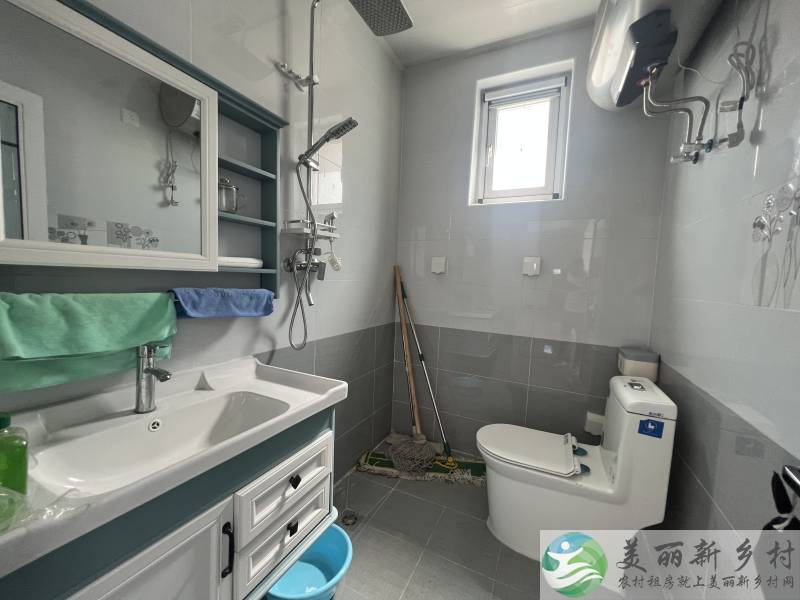 新房首次出租，车能进院，家具家电齐全