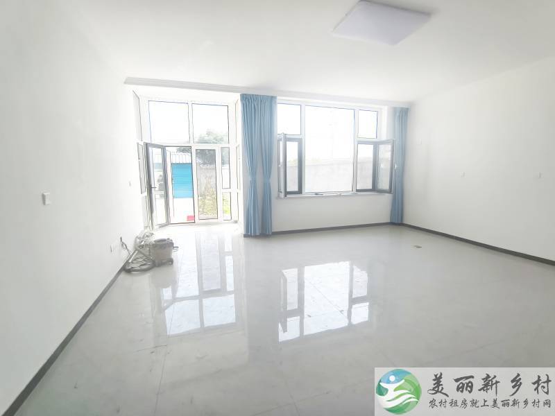顺义赵全营~两室一卫，新房首租。
