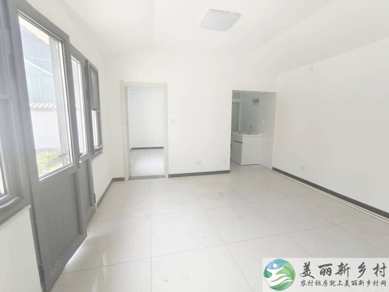 顺义区赵全营~两室一卫。新装修。