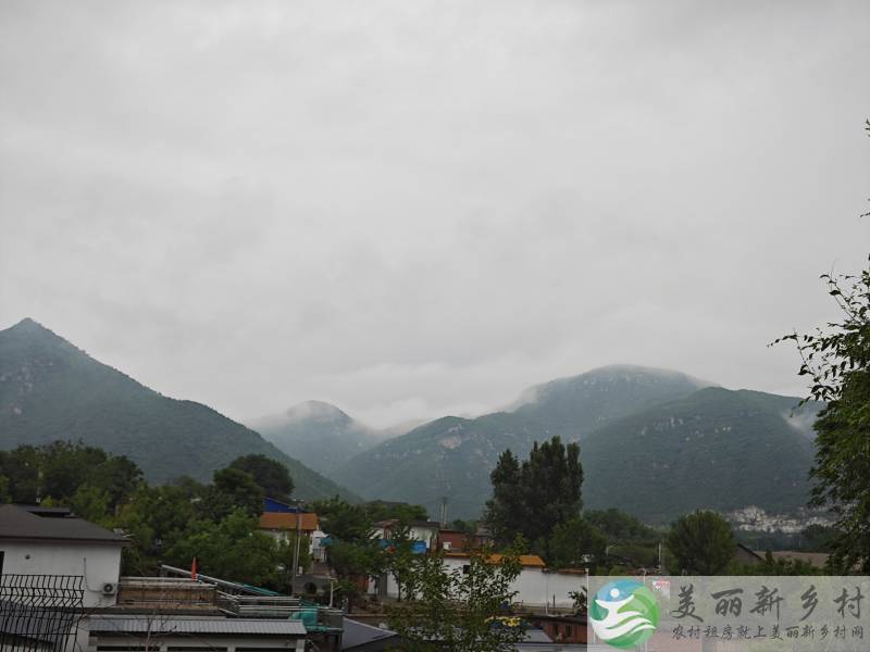房山大石窝镇云居寺旁二层小楼带小院出租