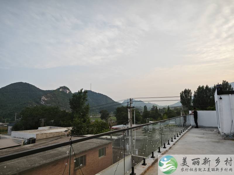 房山大石窝镇云居寺旁二层小楼带小院出租