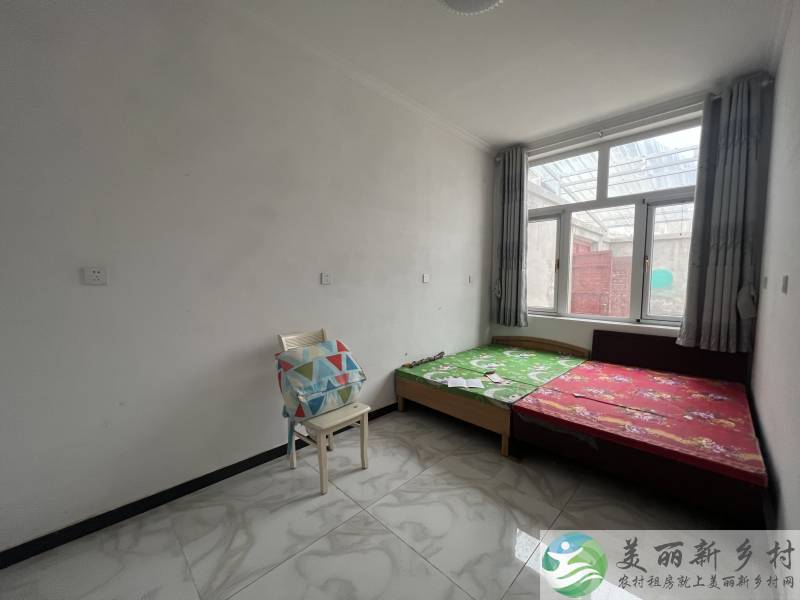 李桥封顶院子，一宅双户，可以放货或者居住