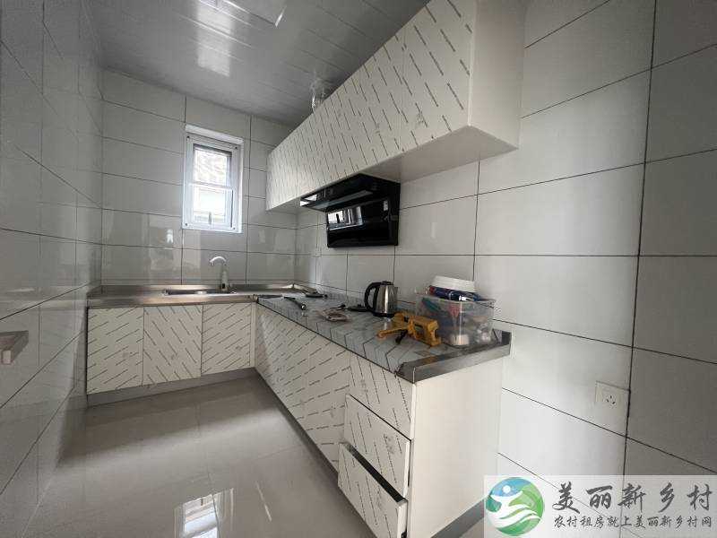 顺义李桥俩室一厅新房带小花园