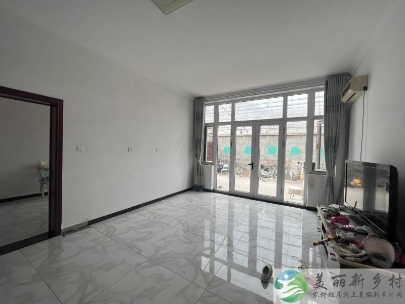 李桥封顶院子，一宅双户，可以放货或者居住