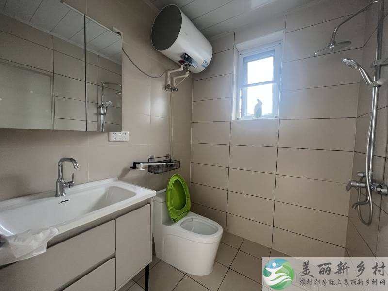 顺义李桥俩室一厅新房带小花园