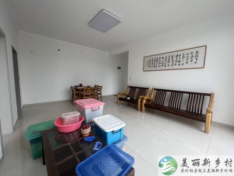 顺义李桥俩室一厅新房带小花园