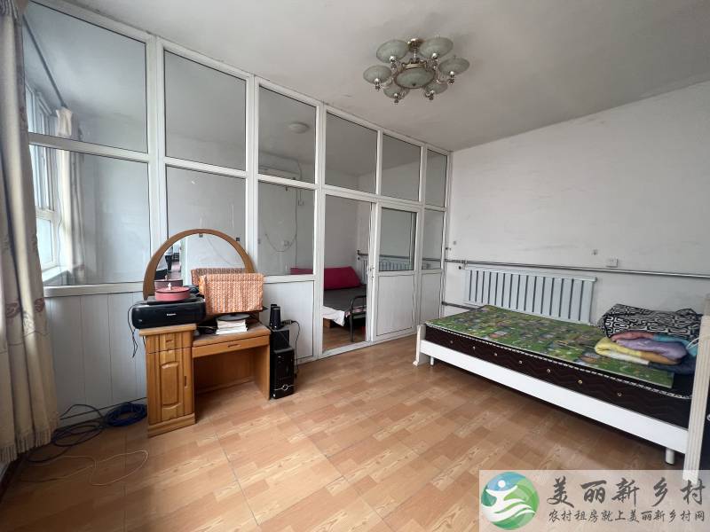 李桥镇，中式三合院，放货住人都可以