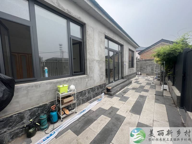 顺义李桥俩室一厅新房带小花园