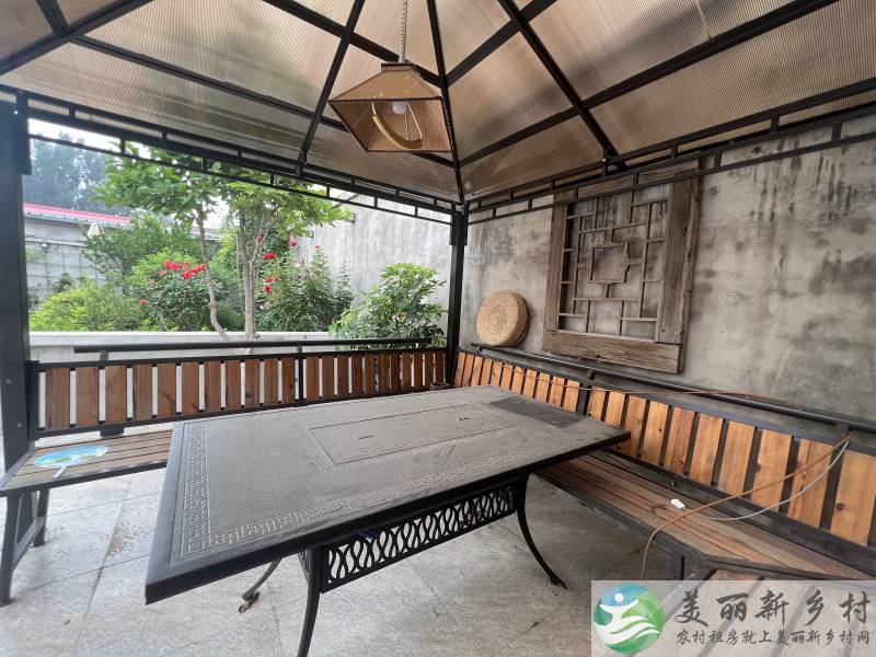 李遂风格小院，种菜养花，车能进院，必须稳定