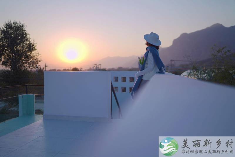 北京龙庆峡附近山景无边泳池精装农村院子出租-谷雨